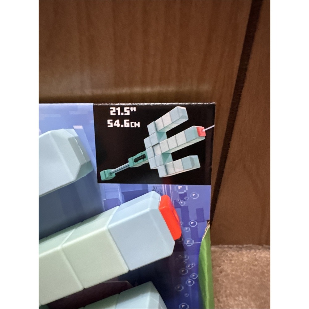 Nerf Super Soaker Minecraft Trident - Pull Back Plunger Handle Kids NIB - Picture 4 of 7